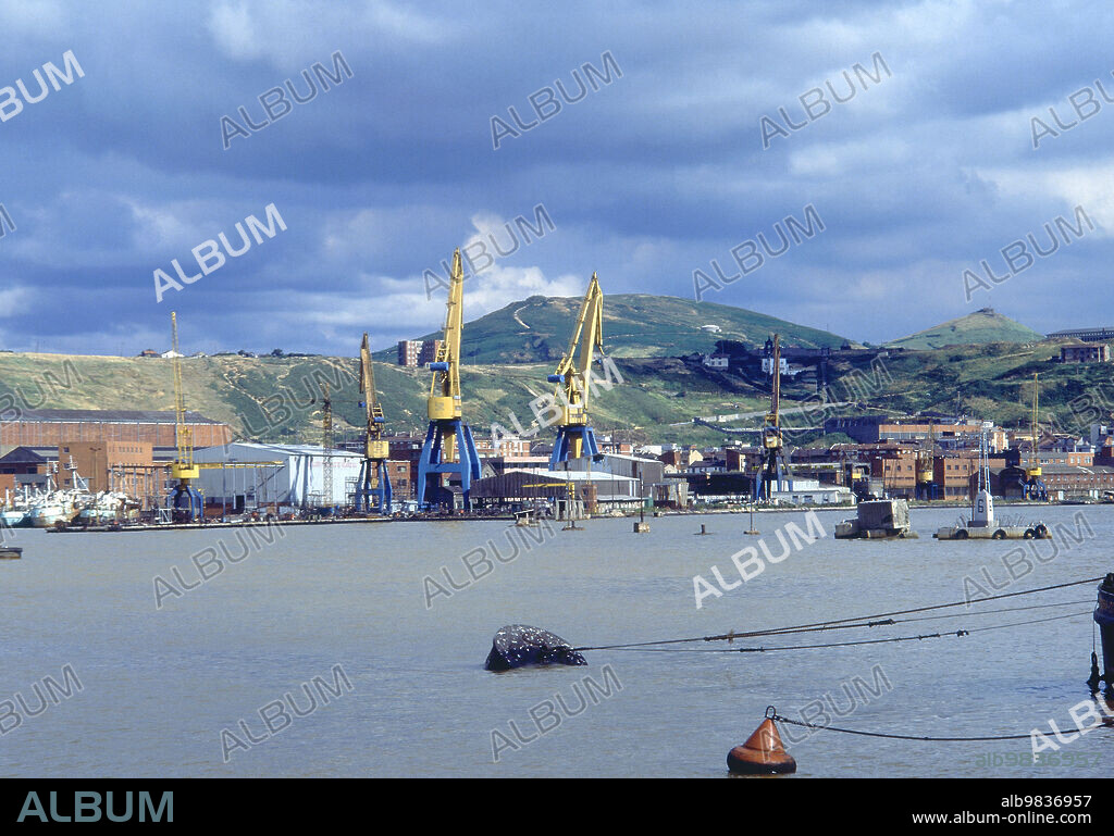 RIA DEL NERVION - ZONA INDUSTRIAL - FOTO AÑOS 80.