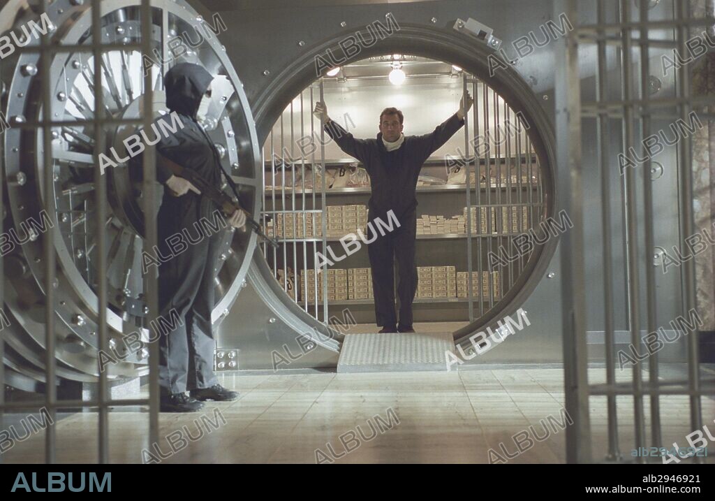 CLIVE OWEN en PLAN OCULTO, 2006 (INSIDE MAN), dirigida por SPIKE LEE. Copyright UNIVERSAL PICTURES.