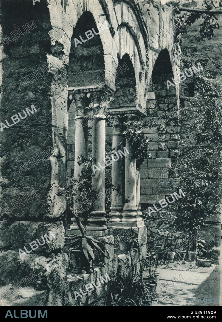 Church of San Giovanni degli Eremiti (St John of the Hermits), Palermo, Sicily, Italy, 1927. The church was founded in the 6th century but became a mosque after the Arab conquest of Sicily. The Islamic influence is notable in the architecture of the building, which became a Christian church again after the Normans conquered the island in the 12th century. From Italien in Bildern, by Eugen Poppel [August Scherl, Berlin, 1927].