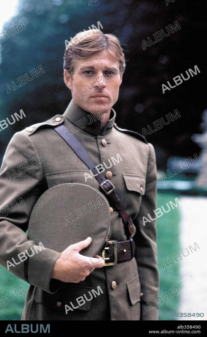 ROBERT REDFORD in THE GREAT GATSBY, 1974, directed by JACK CLAYTON. Copyright PARAMOUNT PICTURES.