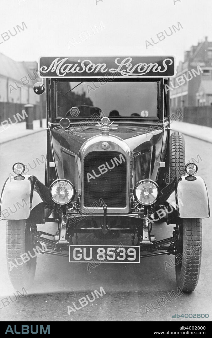 A Morris Cowley 10 cwt being used as a delivery van for Lyons, (1930s?). Maison Lyons, was a large Lyons restaurant, which opened near Marble Arch, London, in 1933, seating 2000 people and employing 1000 staff.
