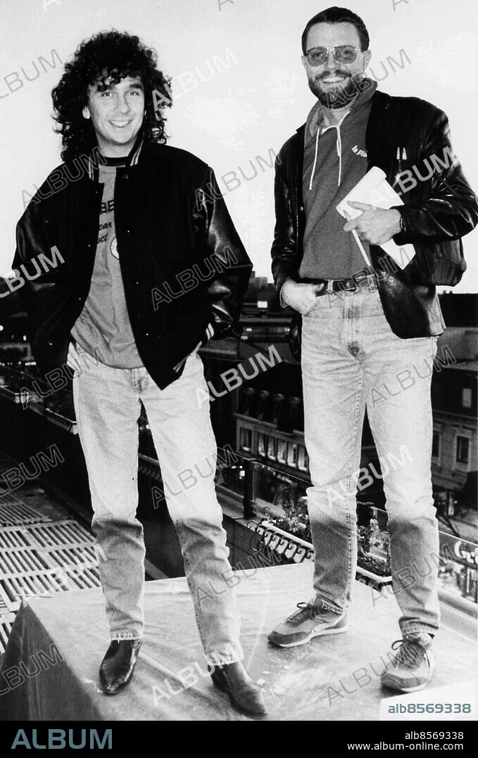 Göteborg 1986-10-17. Per Allan Magnus Claësson Uggla - låtskrivare, revyartist och skådespelare - här ses han tillsammans med journalisten Örn Lindstrand *** Local Caption *** Uppdragsbild Foto: Jan Goes. KAMERAREPORTAGE.