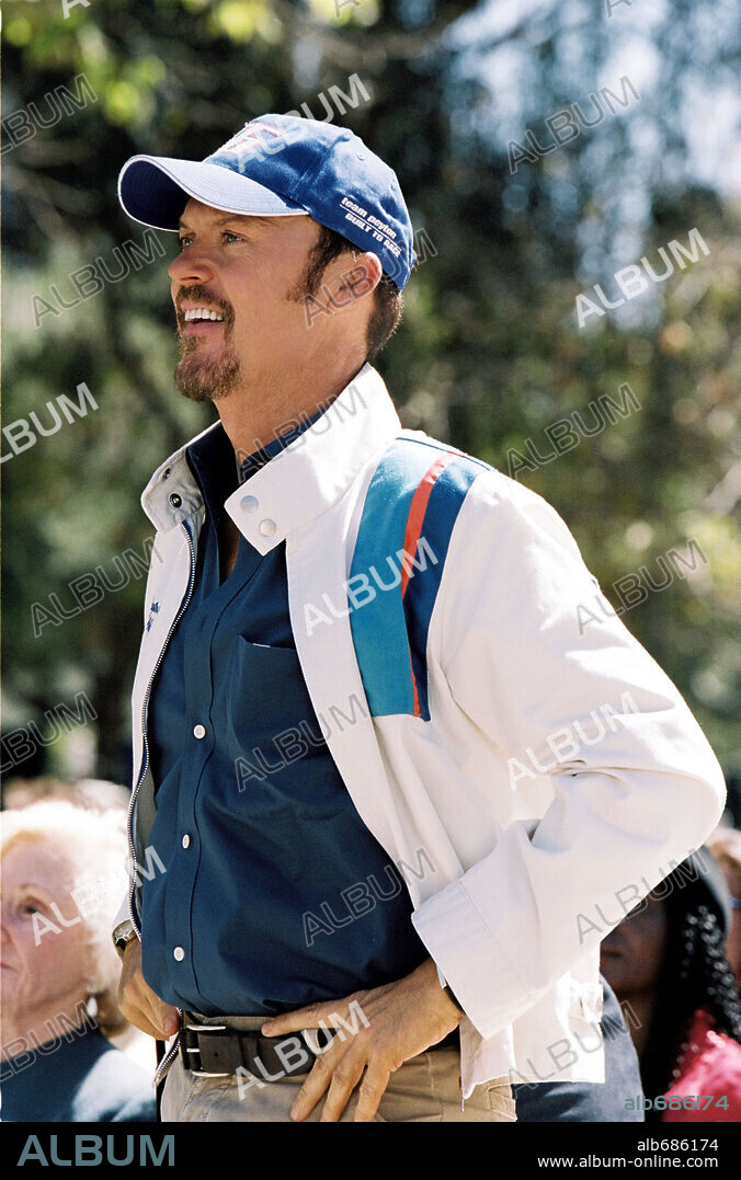 MICHAEL KEATON in HERBIE: FULLY LOADED, 2005, unter der Regie von ANGELA ROBINSON. Copyright WALT DISNEY PICTURES / CARTWRIGHT, R.