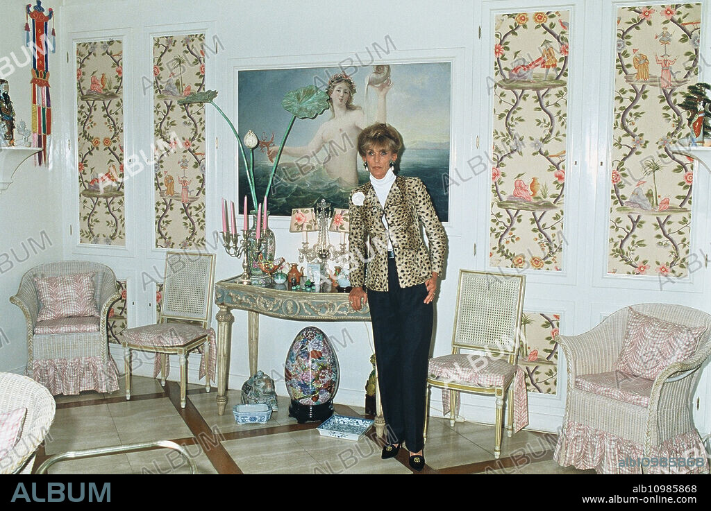 Wife Elisabeth (Lippens) of Prince Ferdinand von Bismarck in the family residence of Bismarck's Schloss Friedrichsruh near Hamburg, Germany 2006.