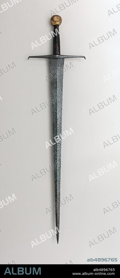 Gothic Sword, Italian, early 15th century, Italian, Steel, bronze, wood, leather, gold, L. 40 1/4 in. (102.2 cm); L. of blade 32 3/4 in. (83 cm); W. 10 1/4 in. (26 cm); Wt. 2 lb. 15 oz. (1332.4 g), Swords.