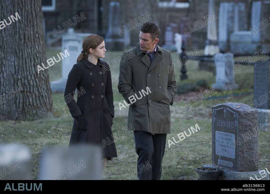EMMA WATSON and ETHAN HAWKE in REGRESSION, 2015, directed by ALEJANDRO AMENABAR. Copyright MOD PRODUCCIONES/FIRST GENERATION FILMS.