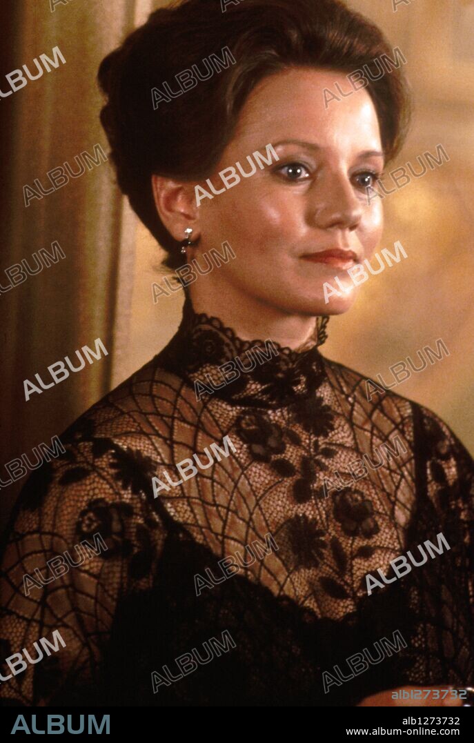 TRISH VAN DEVERE in THE CHANGELING, 1980. Copyright PAN CANADIAN/ASSOC.FILM DISTRIBUTORS.