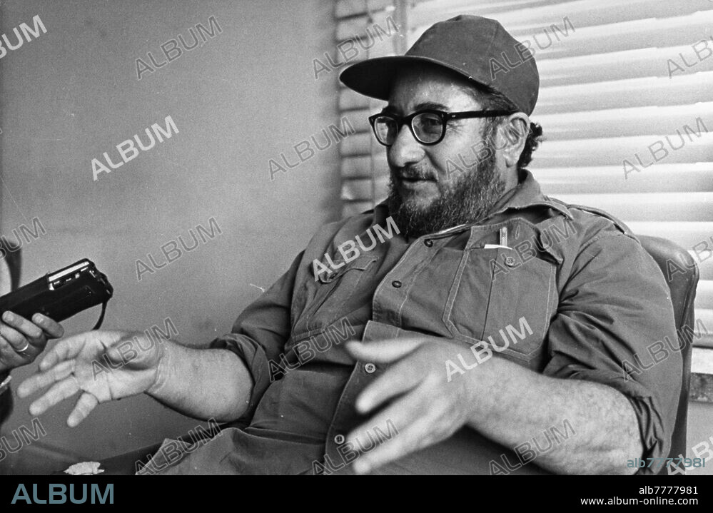 Khalkhali, Sadegh, Shiite cleric and judge of the Islamic Republic of Iran, Givi (Azerbaijani S.S.R.) 27.07.1926 - 26.11.2003 Tehran (Iran). Iran-Iraq war. Ayatollah Khalkhali in military uniform at a press conference in Dezful after the bombing of the city by Iraq with more than 200 dead. Photo, 27.10.1980.