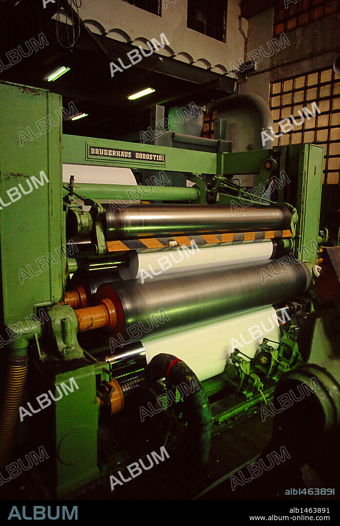 Fábrica de papel. Barcelona. Cataluña.