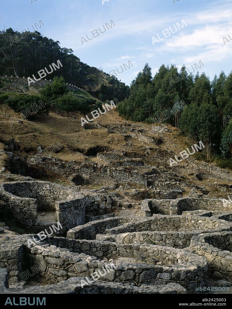 EPOCA CELTA. ESPAÑA. CITANIA DE SANTA TECLA (CASTRO DE SANTA TECLA). Poblado fortificado protohistórico perteneciente a la llamada "Cultura de los Castros". Asentado en el Monte Santa Tecla, fué habitado desde el siglo X a. C. hasta el siglo III de nuestra era. A GARDA (LA GUARDIA). Provincia de Pontevedra. Galicia.