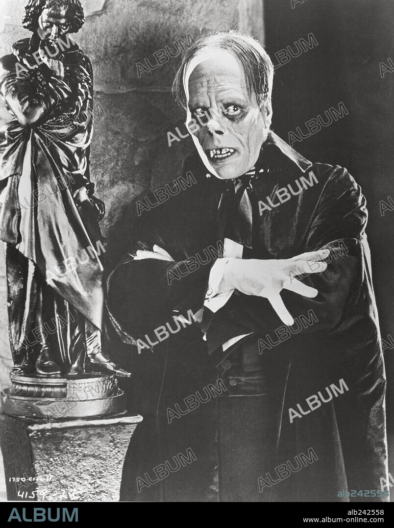 LON CHANEY in THE PHANTOM OF THE OPERA, 1925, unter der Regie von RUPERT JULIAN. Copyright UNIVERSAL PICTURES.