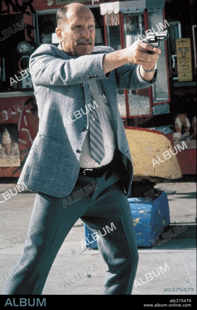 ROBERT DUVALL en UN DÍA DE FURIA, 1993 (FALLING DOWN), dirigida por JOEL SCHUMACHER. Copyright WARNER BROTHERS.