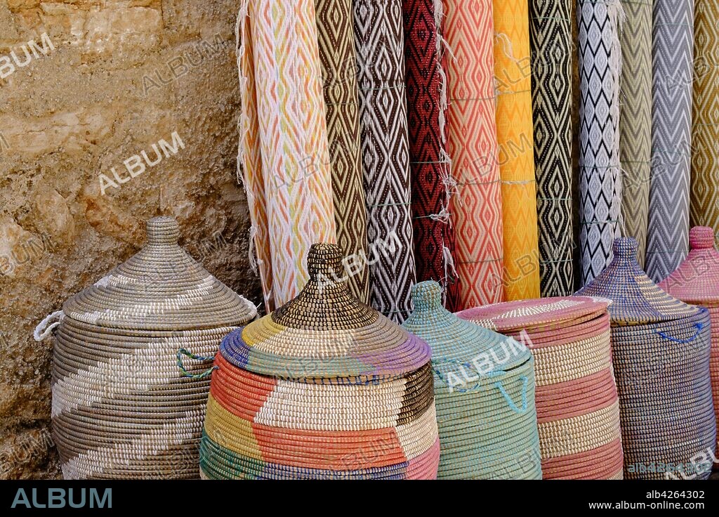 artesania de mimbre, mercado comarcal, Santanyi, Mallorca, balearic islands, spain, europe.
