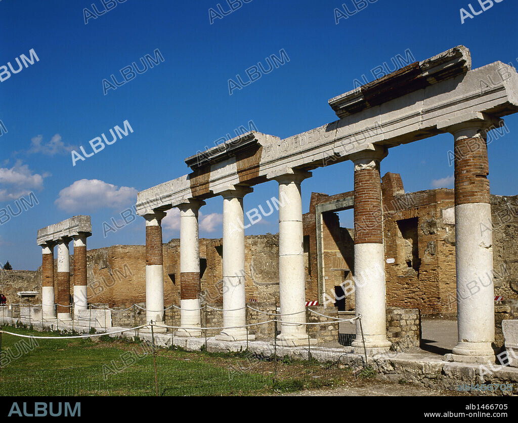 Pompeii. Ancient roman city. The building of Eumachia. Was the seat of the corporation of dyers and launderers, called "fullones". Campania, Italy.