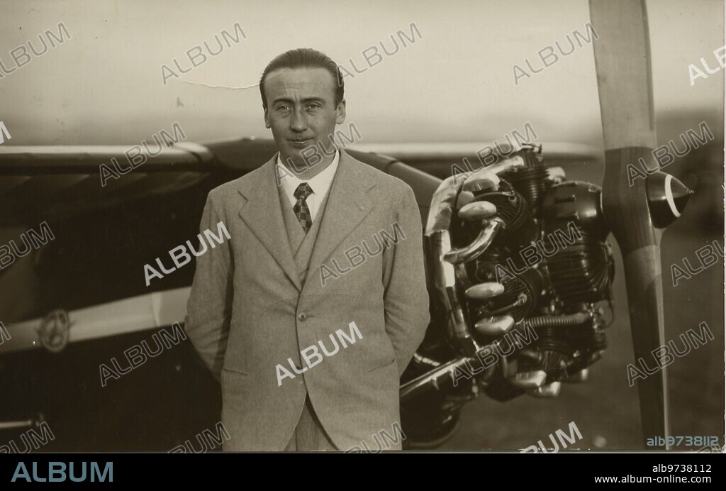 1932 (Ca.). El piloto Fernando Rein Loring.