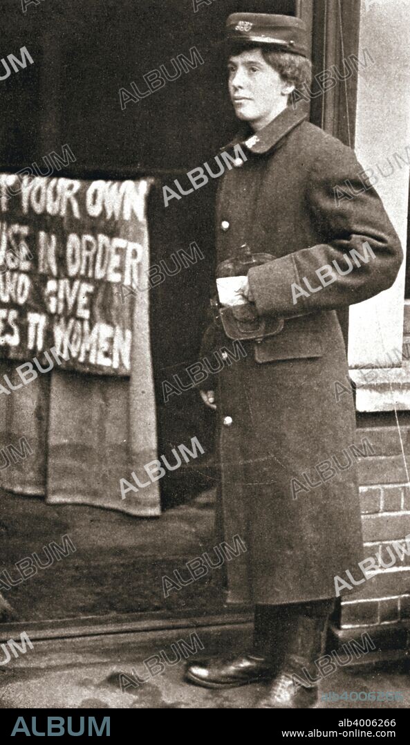 Jessie Kenney, British suffragette, dressed as a telegraph boy, 10 December 1909.  Jessie Kenney (1887-1985) as she tried to gain admittance to Prime Minister Herbert Asquith's meeting dressed as a telegraph boy.
