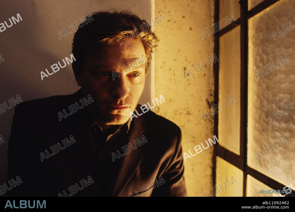 HOSTILE TAKEOVER - ALTHAN.COM / D 2001 / Carl Schenkel / Robert Fernau (THOMAS KRETSCHMANN).