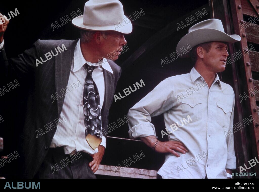 LEE MARVIN and PAUL NEWMAN in POCKET MONEY, 1972, directed by STUART ROSENBERG. Copyright FIRST ARTISTS/CINERAMA RELEASE.