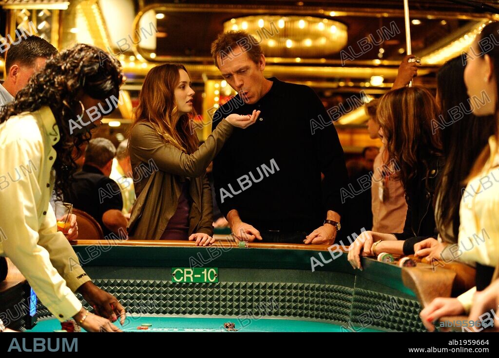 HUGH LAURIE y LEIGHTON MEESTER en LA HIJA DE MI MEJOR AMIGO, 2011 (THE ORANGES), dirigida por JULIAN FARINO. Copyright LIKELY STORY/OLYMPUS PICTURES.