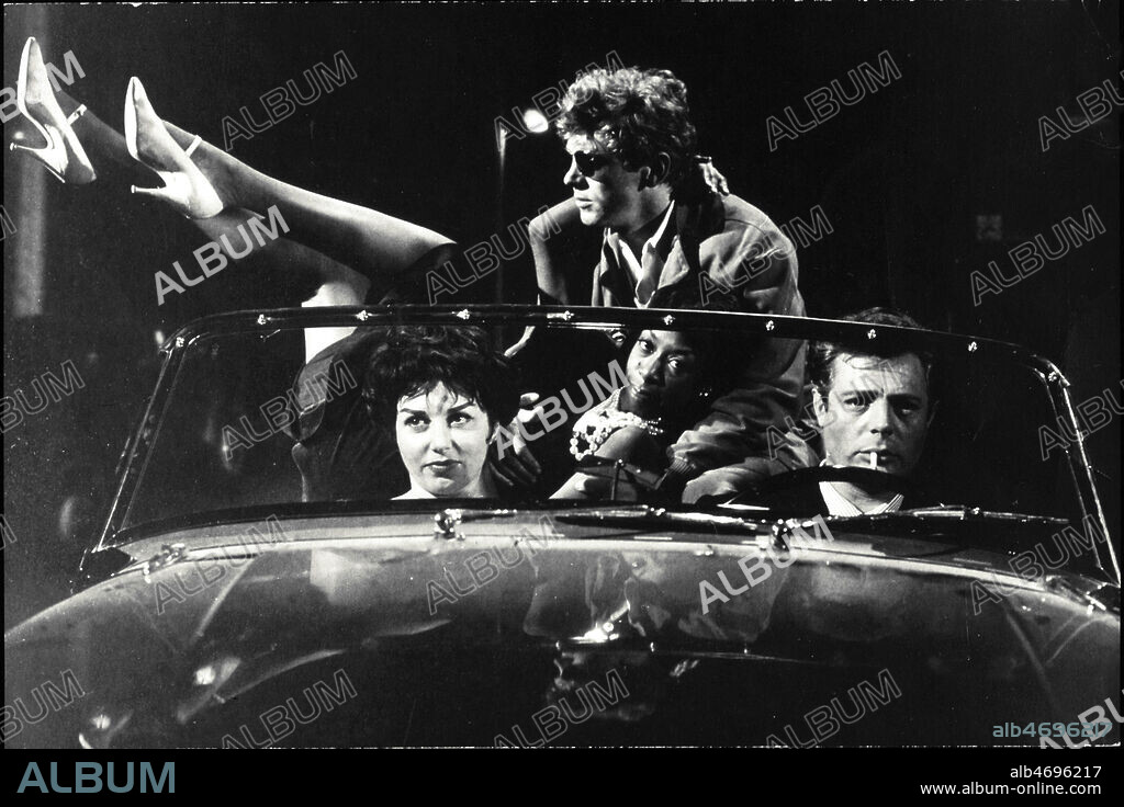 Photo du Film La Dolce Vita realise en 1959 par Federico FELLINI (1920-1993) avec Marcello MASTROIANNI (1924-1996). Credit Collection Kharbine Tapabor.