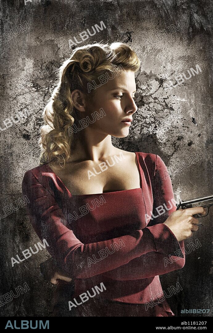 MELANIE LAURENT dans INGLOURIOUS BASTERDS, 2009, réalisé par QUENTIN TARANTINO. Copyright UNIVERSAL PICTURES.