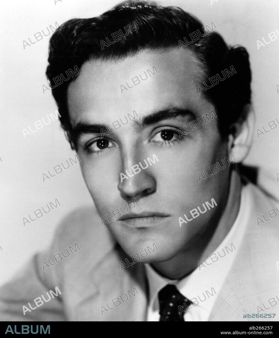VITTORIO GASSMAN.  1952