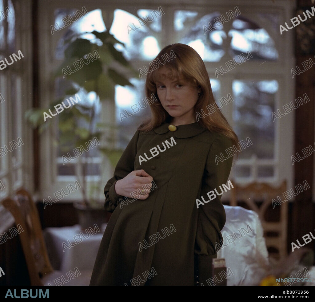 ISABELLE HUPPERT in THE INHERITANCE, 1980 (OROKSEG), directed by MARTA MESZAROS. Copyright GAUMONT.
