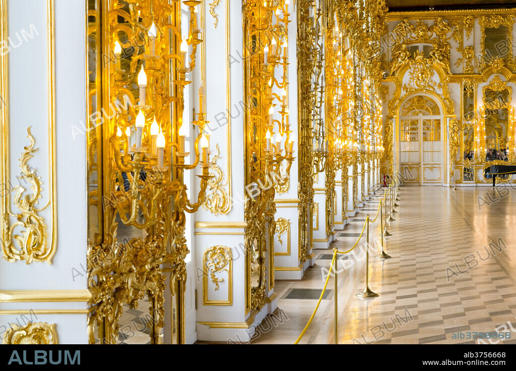 The Ballroom, Catherine Palace, UNESCO World Heritage Site, Pushkin, near St. Petersburg, Russia, Europe.