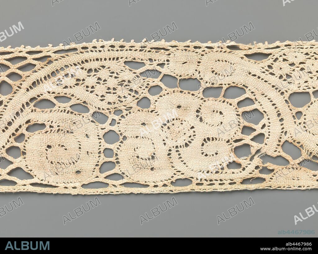 Strip of bobbin lace with a continuous tendril with a rose and curl up and down, Strip of natural-colored bobbin lace, old Flemish bobbin lace with braided soil. The repeating pattern consists of a continuous thin branch, always with one up and one down curling rosette flower and a few leaves, including two strongly curled leaves. The motifs are connected by a braided ground with long braids. The motifs are made in linen with openwork edges and some loose cut-outs. Ornamental soils have been applied to the leaves and flower hearts, including a snowy soil. The top and bottom are straight finished, with picots on one side., anonymous, Antwerp, c. 1650 - c. 1699, linen (material), Flemish lace with plaited ground, l 70 cm Ã— w 4 cm Ã—, 14 cm.