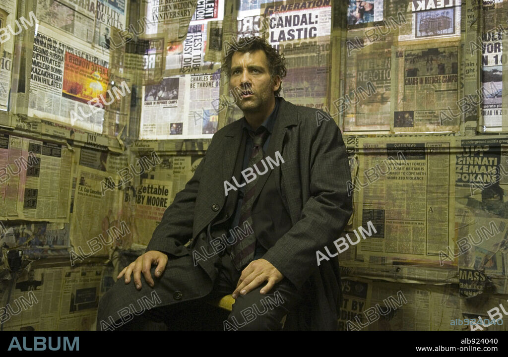 CLIVE OWEN en HIJOS DE LOS HOMBRES, 2006 (CHILDREN OF MEN), dirigida por ALFONSO CUARON. Copyright UNIVERSAL PICTURES/STRIKE ENT./BEACON COMMUNICATIONS LLC/ / BUITENDIJK, JAAP.