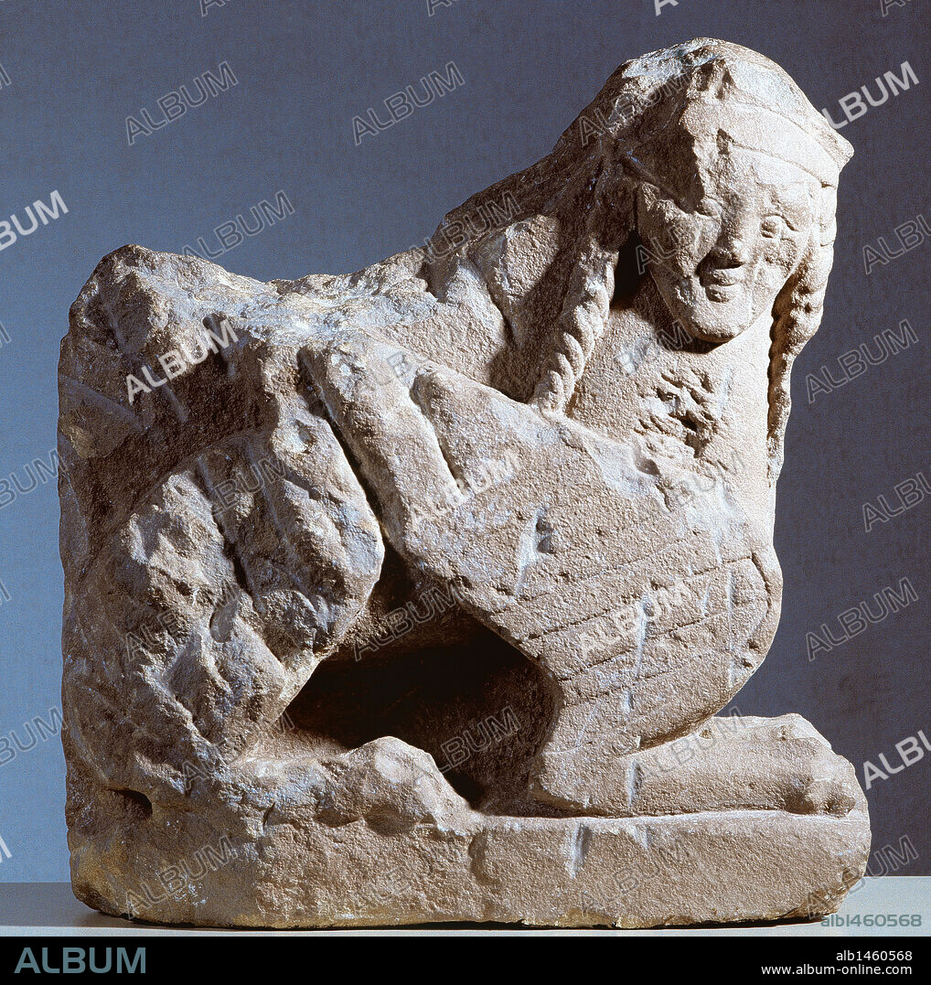 ARTE IBERICO. ESPAÑA. ESFINGE IBERICA con cuerpo de león. Procedente de Haches Bogarra (Albacete). Museo de Albacete. Castilla-La Mancha.