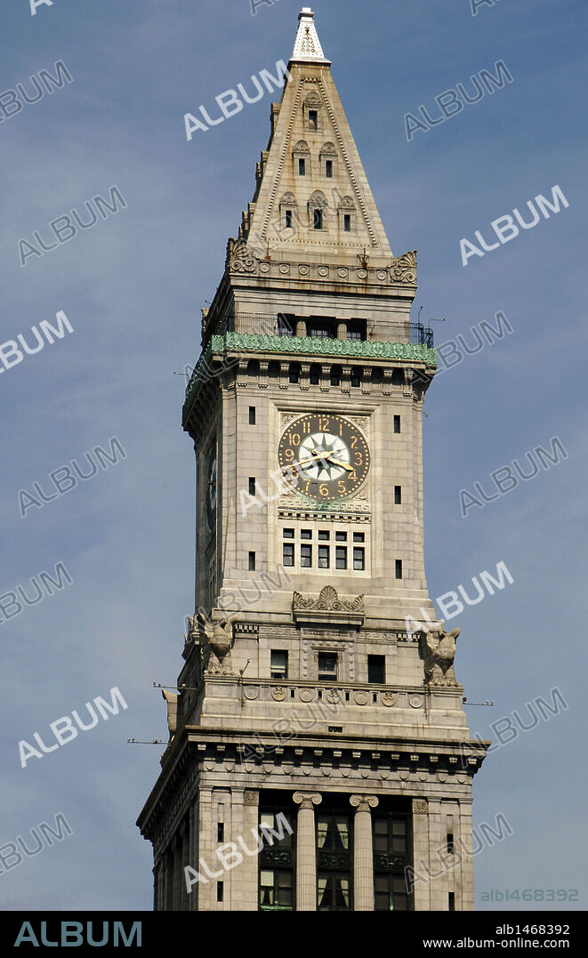 ESTADOS UNIDOS. BOSTON. Vista de uno de los rascacielos del centro de la ciudad. Estado de Massachussets.