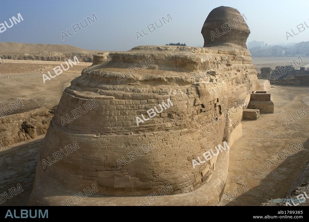 Egypt. Great Sphinx of Giza. Limestone statue with lion body and human head. Is believed that represents the Pharaoh Khafra. Built as a protective guard on the banks of the River Nile. Back. Old Kingdom. 2500 B.C. approximately. 4th Dynasty.