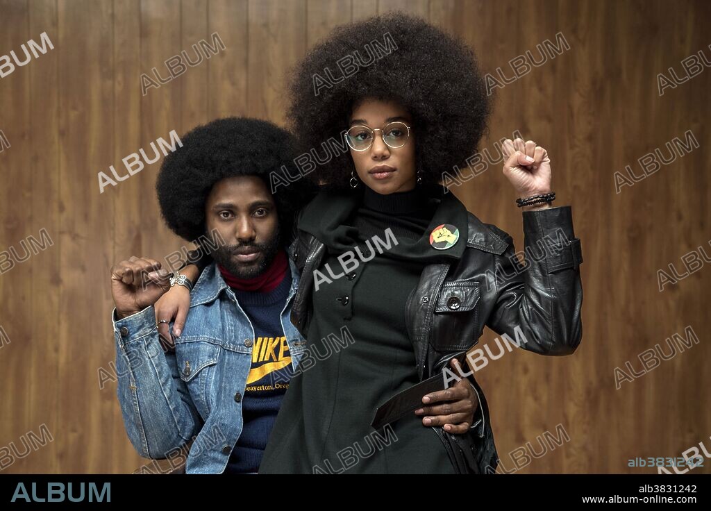 JOHN DAVID WASHINGTON and LAURA HARRIER in BLACKKKLANSMAN, 2018, directed by SPIKE LEE. Copyright BLUMHOUSE PRODUCTIONS.