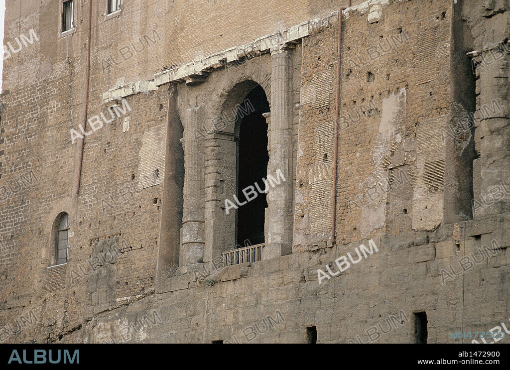ARTE ROMANO. ITALIA. TABULARIUM. Edificio civil utilizado como depósito de los archivos del Estado desde el 78 aC. Detalle de la fachada. Foro Romano. Roma.