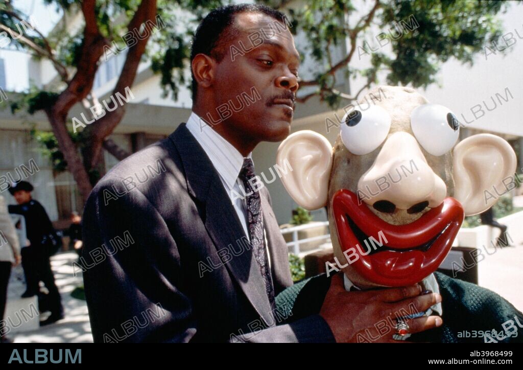 SAMUEL L. JACKSON in LOADED WEAPON 1, 1993. Copyright NEW LINE CINEMA.