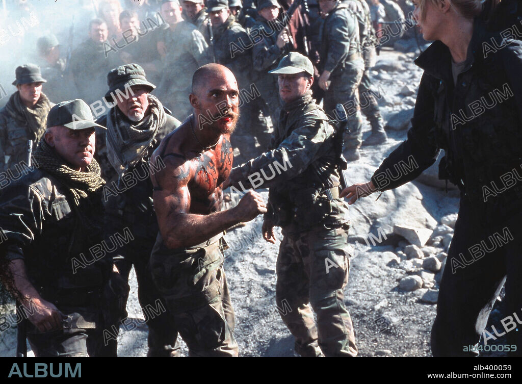 MATTHEW McCONAUGHEY in REIGN OF FIRE, 2002, unter der Regie von ROB BOWMAN. Copyright SPYGLASS ENTERTAINMENT / HESSION, JONATHAN.