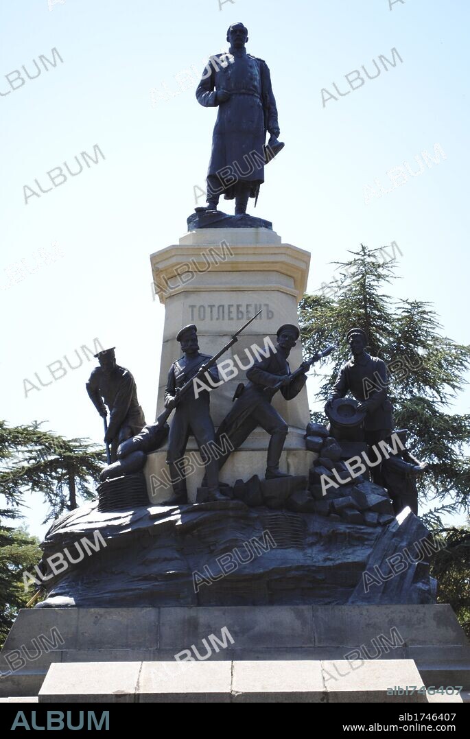 Ukraine. Sevastopol. Monument  (1909) to Russian General Eduard Ivanovich Totleben (1818-1884) and defenders of the city during the Crimean War. Crimean Peninsula.