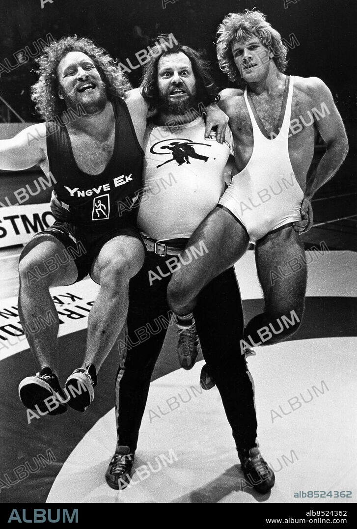 MALMÖ 1978-02-15.. Från vänster: Lennart "Hoa-Hoa" Dahlgren, tyngdlyftare, Ricky Bruch, diskuskastare och Frank Andersson, brottare, i samband med en catch-gala i Malmö. Foto: Skånereportage / IBL Bildbyrå / TT / Kod: 36100.