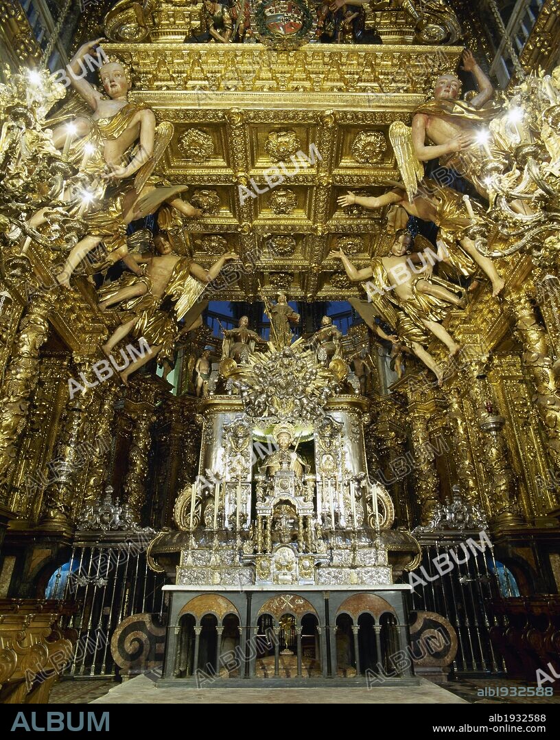 Main altar of the Cathedral of Santiago de Compostela. Gothic altar remodeled in exuberant baroque by Jose Vega y Verdugo. The Baldachin,17th century, author Domingo de Andrade (1639-1712). A bejeweled medieval statue of St. James (12th century). Santiago de Compostela Cathedral. Santiago de Compostela, province of La Coru–a, Galicia, Spain.