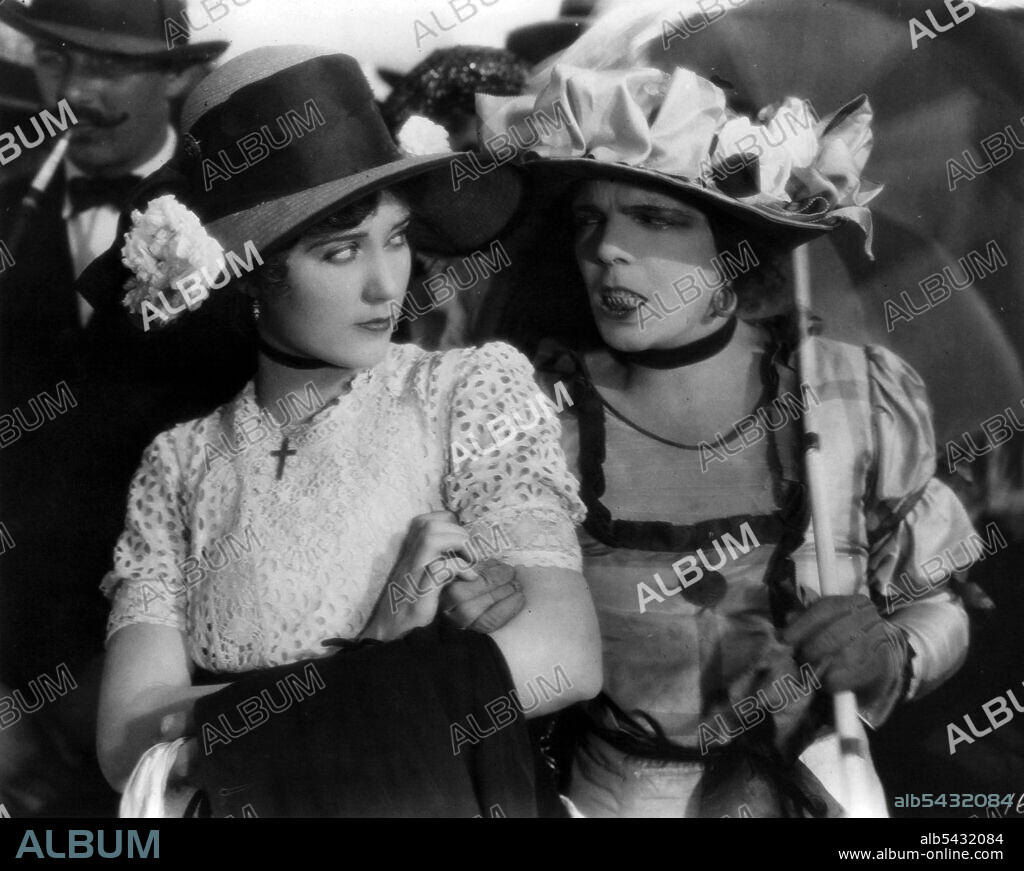 DALE FULLER and FAY WRAY in THE WEDDING MARCH, 1928, directed by ERICH VON STROHEIM. Copyright PARAMOUNT PICTURES.