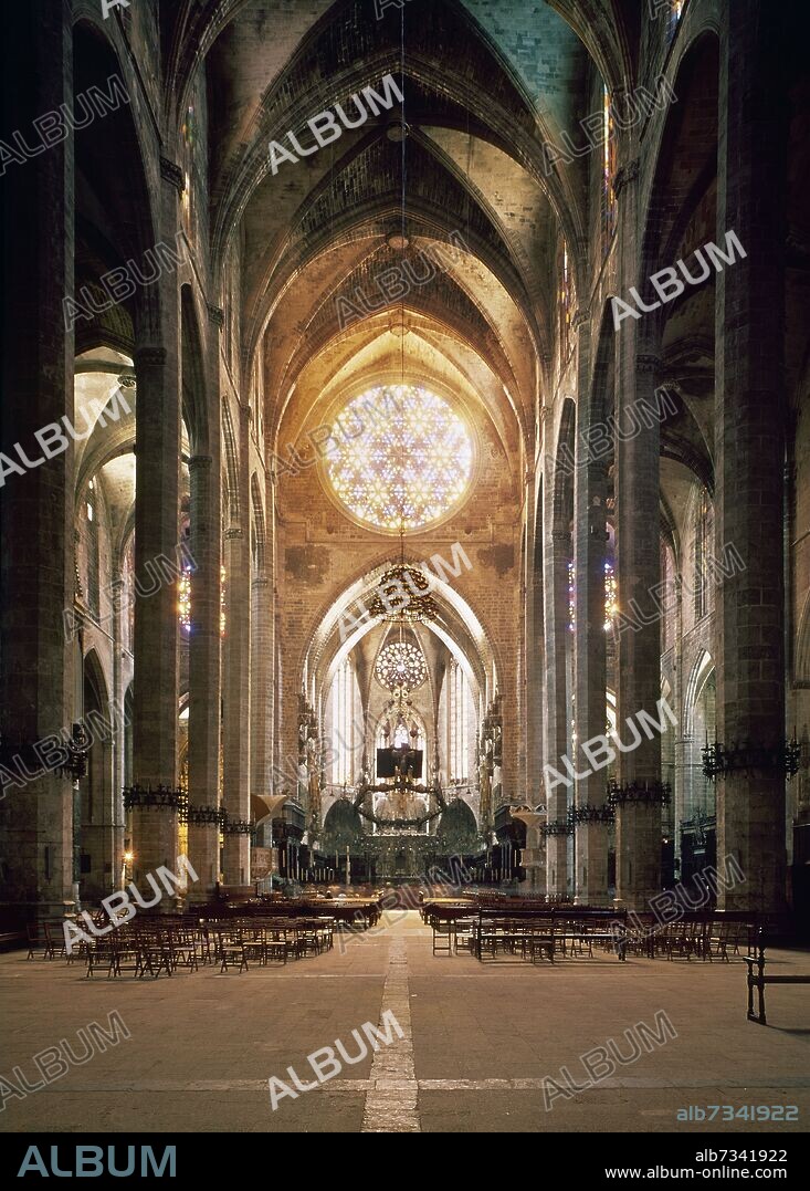 NAVE CENTRAL DE LA CATEDRAL DE PALMA DE MALLORCA - SIGLO XIII/XIV - GOTICO MALLORQUIN.