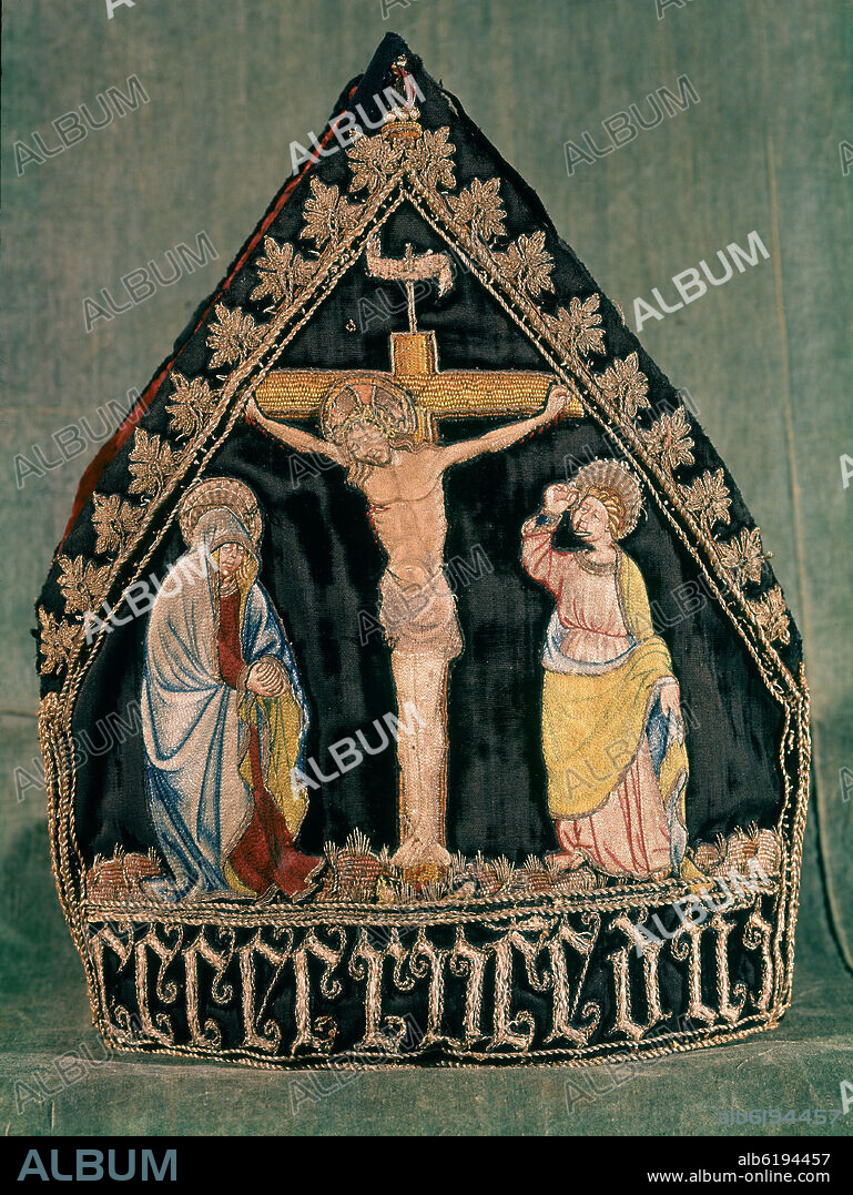 MITRA DEL CARDENAL CISNEROS.