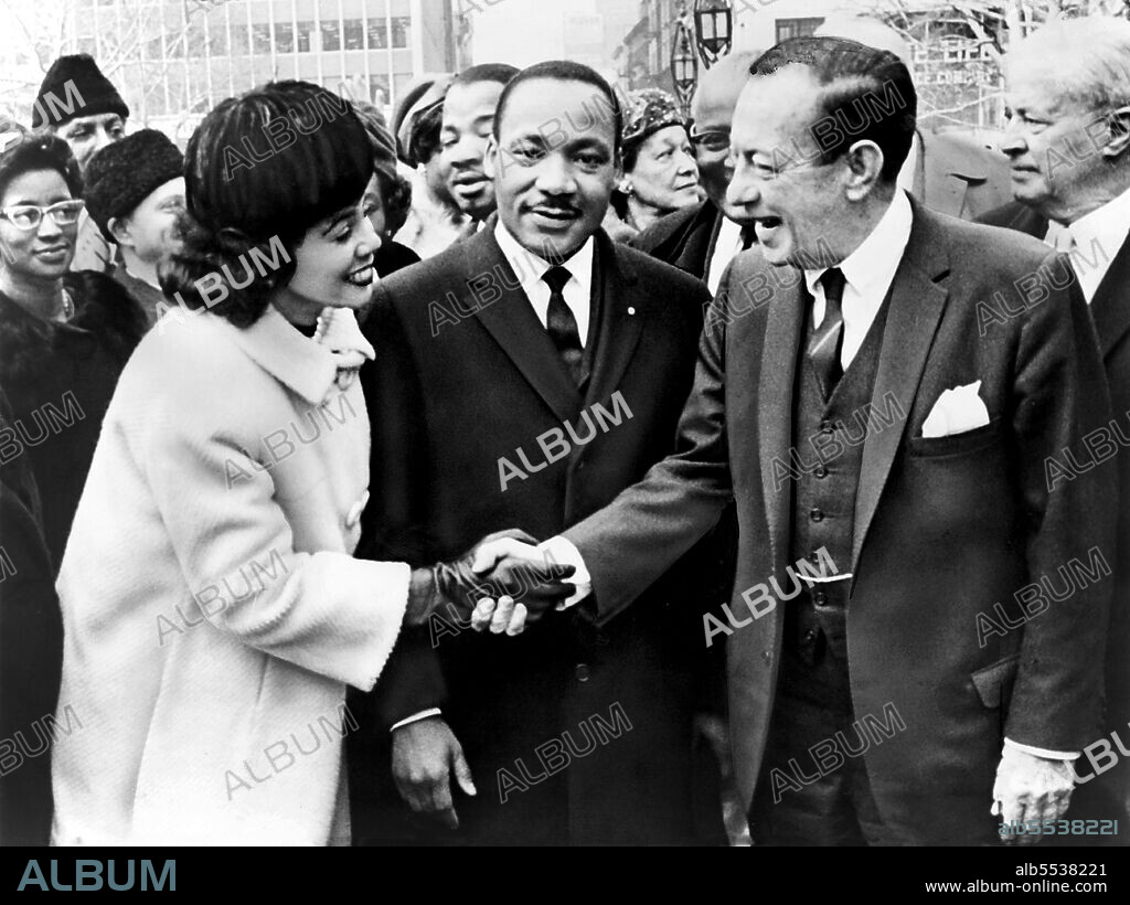 Dr. & Mrs. Martin Luther King Jr., being greeted by New York City Mayor Robert Wagner, New York City, New York, USA, Phil Stanziola, New York World-Telegram & Sun Photo Collection, 1964.