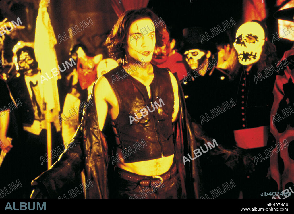 VINCENT PEREZ in CROW: THE CROW: CITY OF ANGELS, 1996. Copyright MIRAMAX.