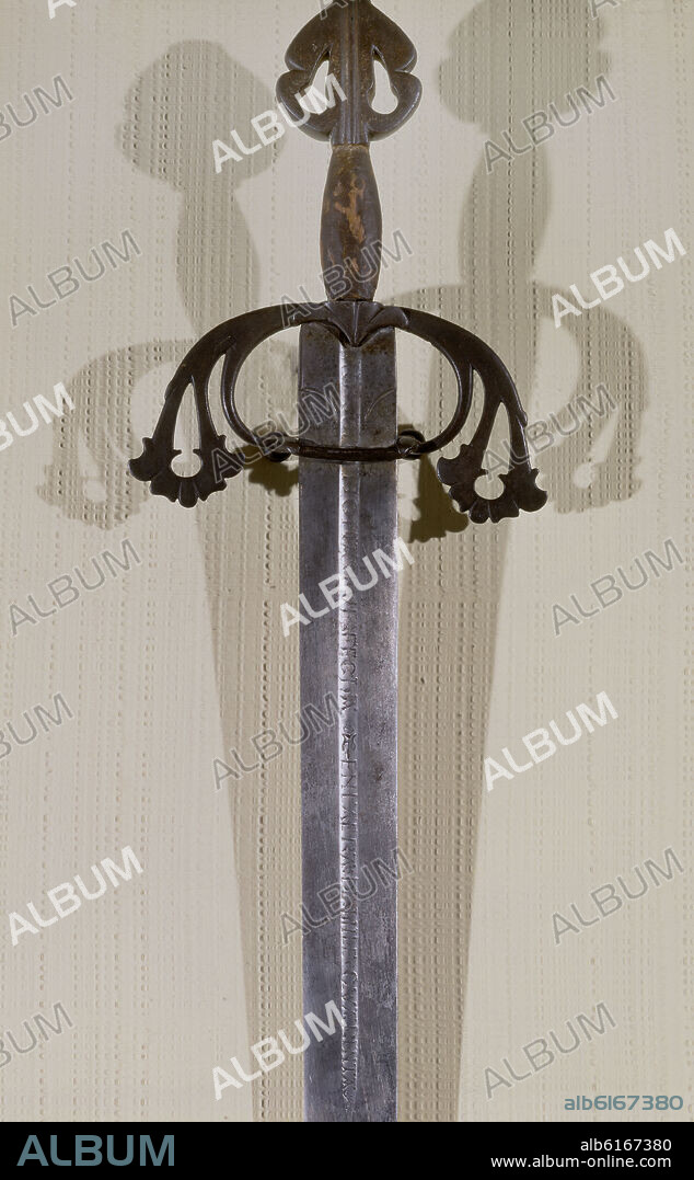 ESPADA TIZONA DEL CID - SIGLO XI - DETALLE DE LAS INSCRIPCIONES.