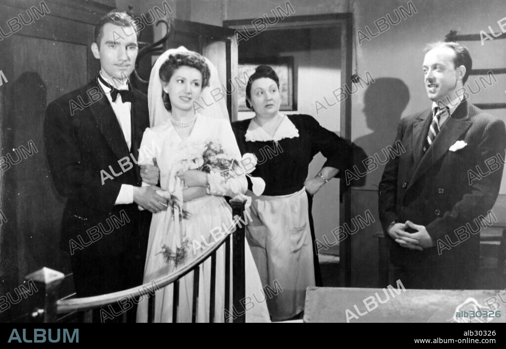 ELVIRA QUINTILLA y FERNANDO FERNAN GOMEZ en ESA PAREJA FELIZ, 1953, dirigida por JUAN ANTONIO BARDEM y LUIS GARCIA BERLANGA. Copyright ALTAMIRA IND. CINEMATOGRAFICA.