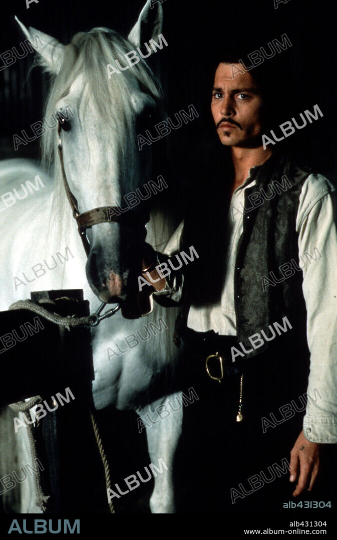JOHNNY DEPP en VIDAS FURTIVAS, 2000 (MAN WHO CRIED), dirigida por SALLY POTTER.