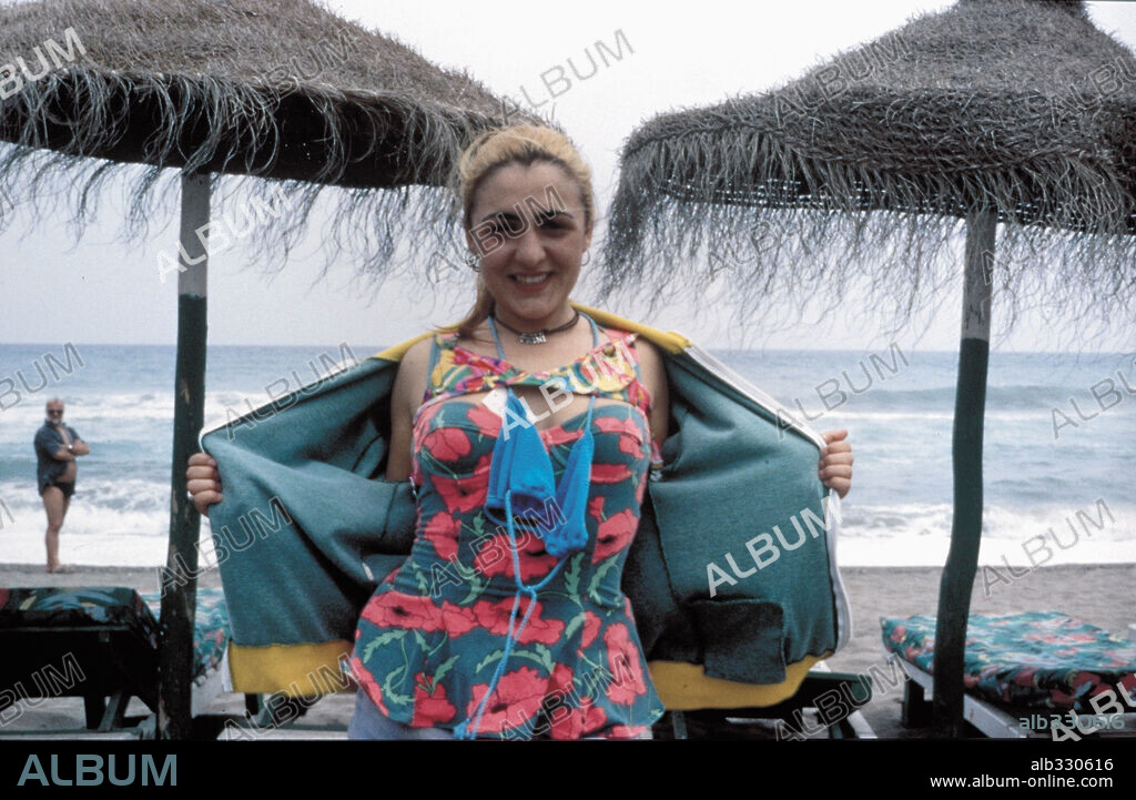 CANDELA PEÑA en HOLA, ¿ESTAS SOLA?, 1995, dirigida por ICIAR BOLLAIN. Copyright FERNANDO COLOMO P.C. Y LA IGUANA / MARTINEZ, DANIEL.