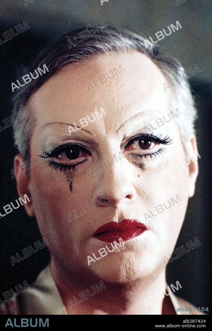 MICHEL SERRAULT in BIRDS OF A FEATHER, 1978 (LA CAGE AUX FOLLES), directed by EDOUARD MOLINARO. Copyright UNITED ARTISTS/PAA/DA MA.